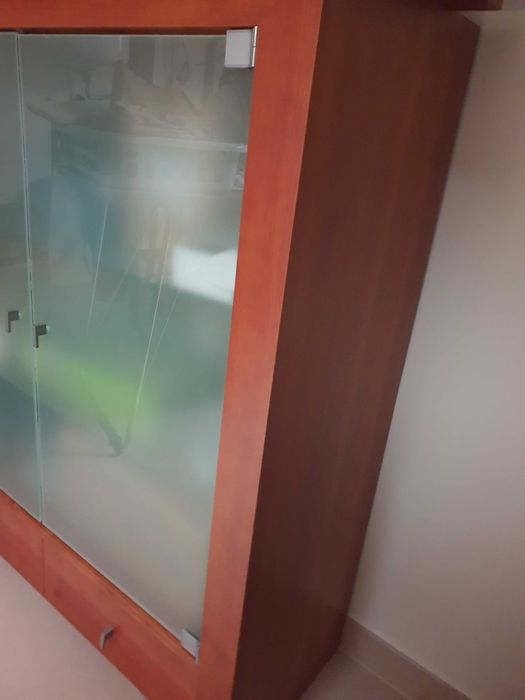 Movel vitrine cor cerejeira