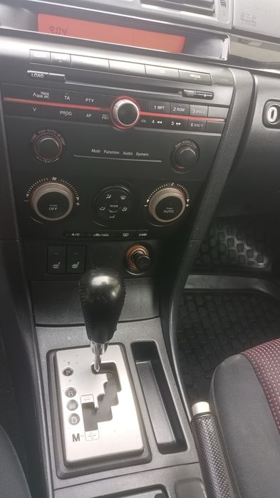 Мазда 3 хетчбек АВТОМАТ 1.6