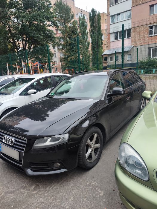 Продається Audi A4 б8
