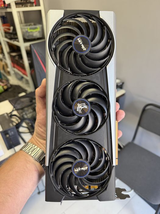 Sapphire Radeon RX 6800 16 GB nitro+ KLAVAcomp