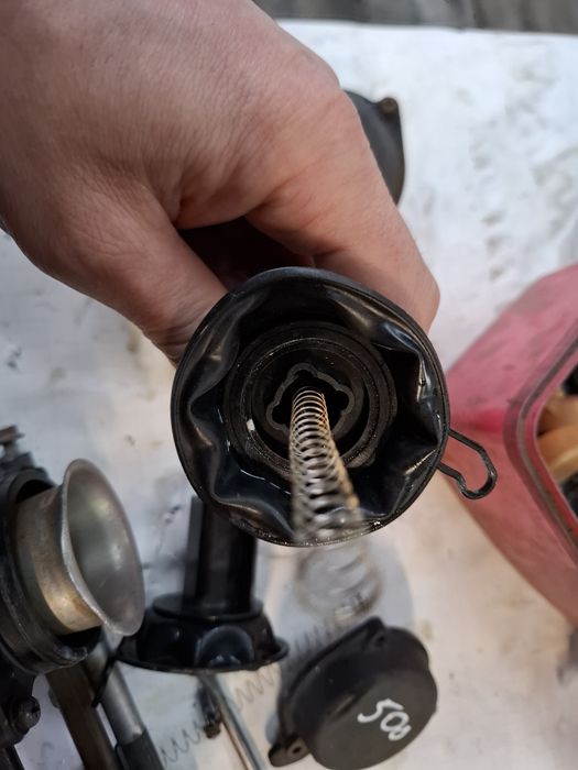 Gaznik Honda  cb 500 części do gazników