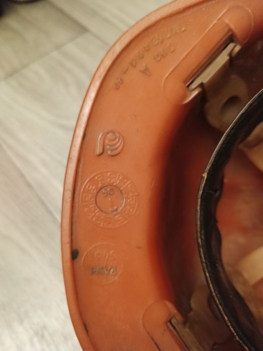 Каска защитная Шахтёр 1.