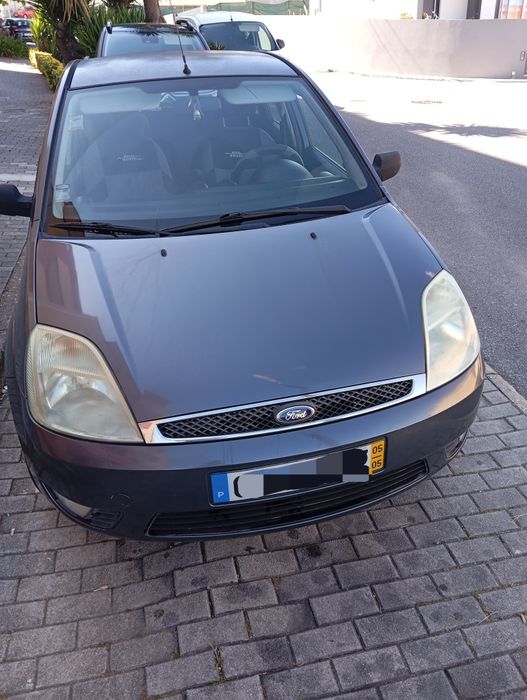 Ford Fiesta 1.25 (2005) – Apenas 139.000 km – 5 Lugares (Com AC)