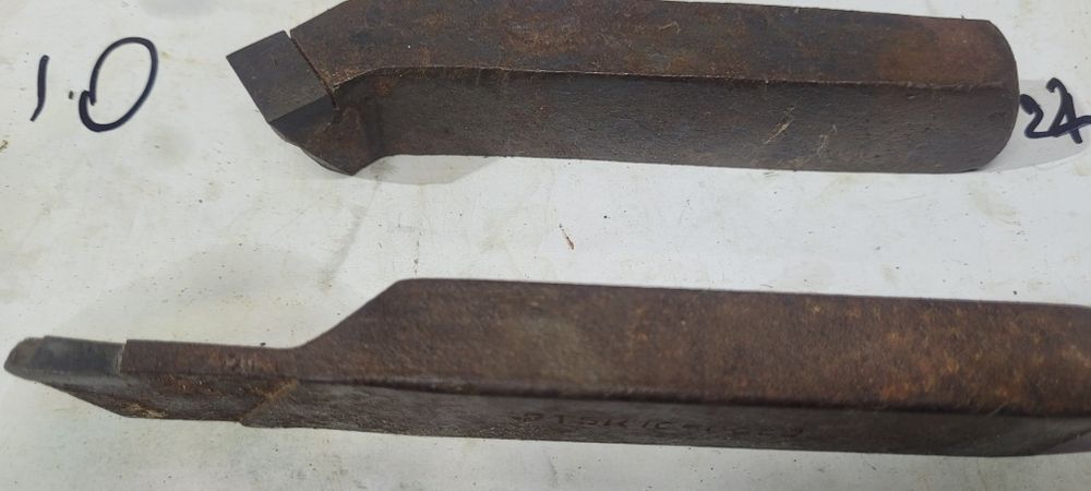 Продам токарный резец