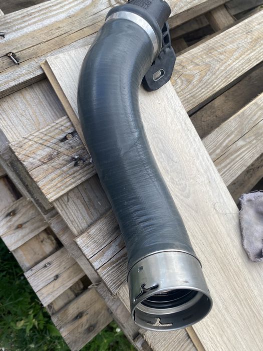 Патрубок інтеркулера Dacia, Renault