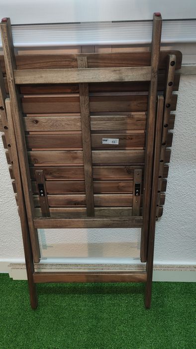 Mesa de madeira dobrável (IKEA)