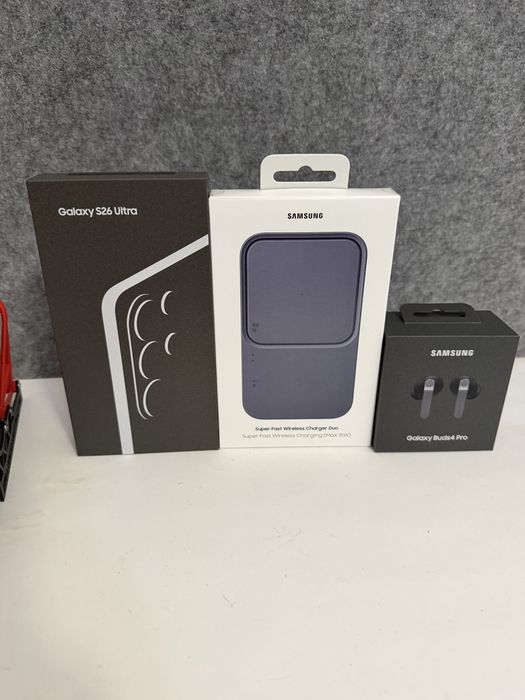 Troco/Vendo Pack Samsung S26 Ultra 512GB + buds 4 pro + carregador