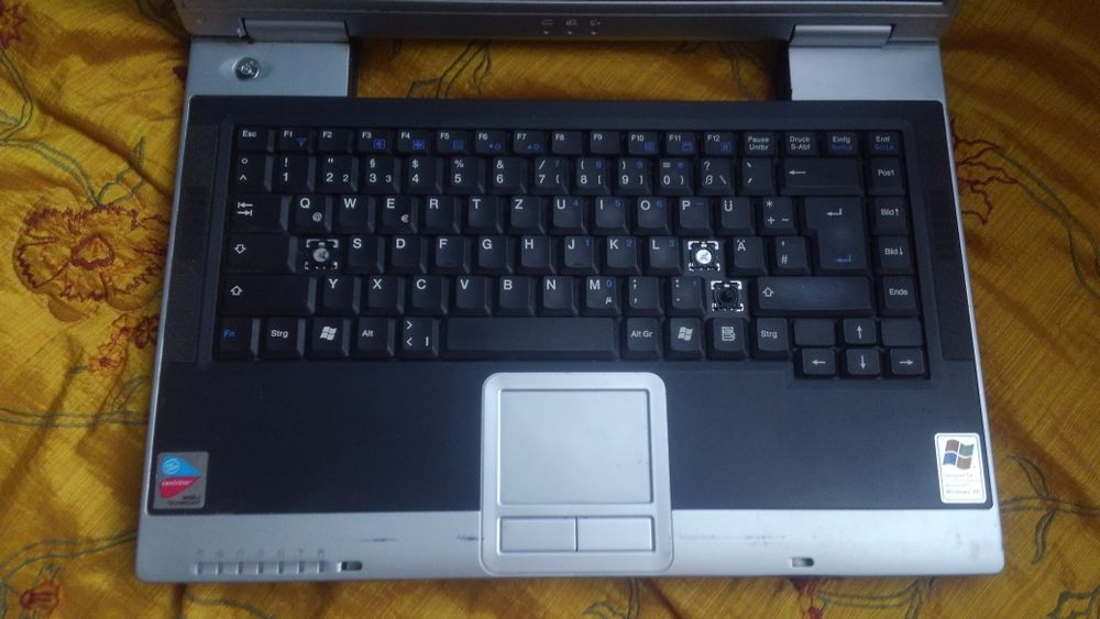 Німеччина! Ноутбук Hyrican 8050D