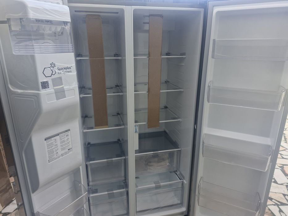 Frigorífico Americano  lg com dispensador de agua e gelo