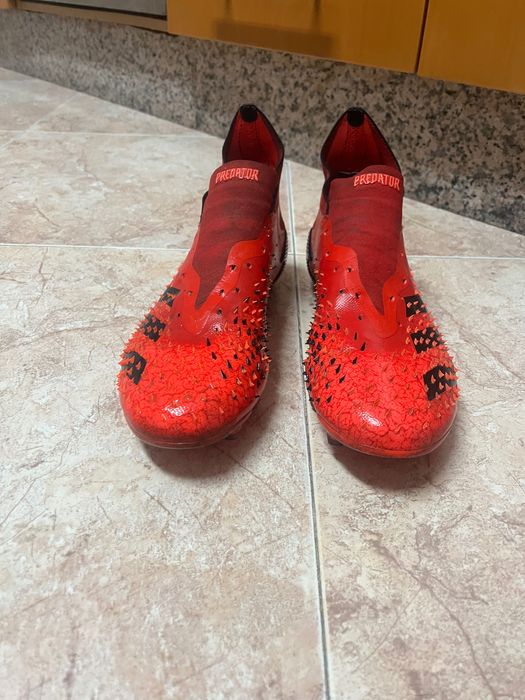 Adidas predator freak