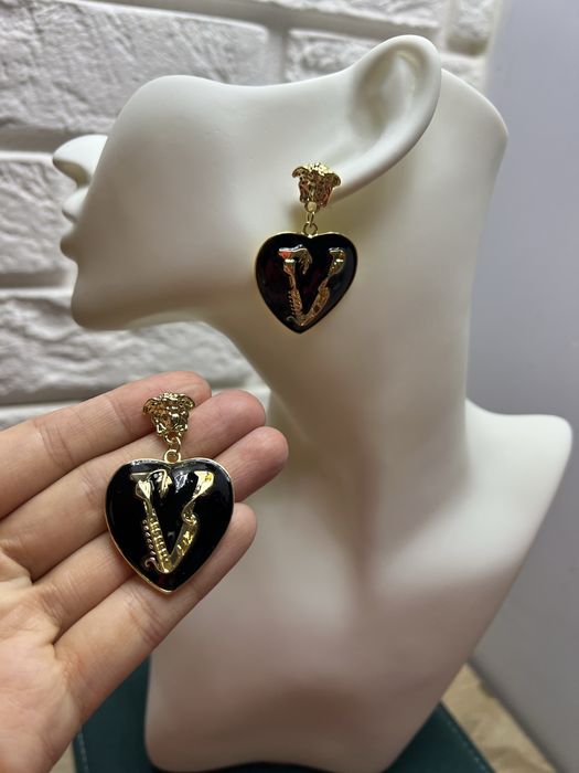 Nowe luksusowe kolczyki w kształcie serca