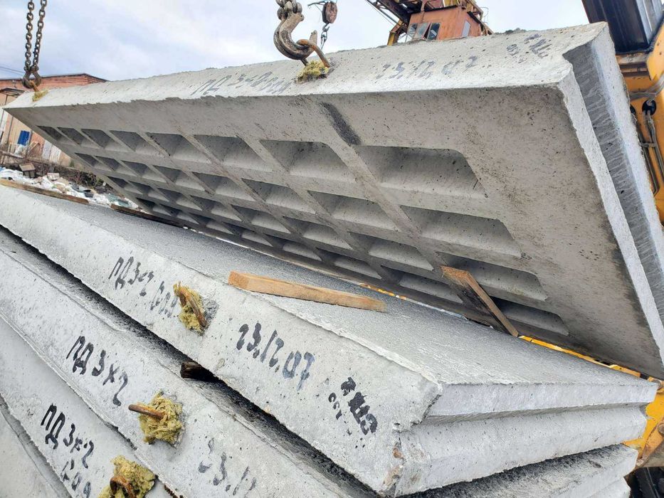 Плити перекриття та інші залізобетонні вироби