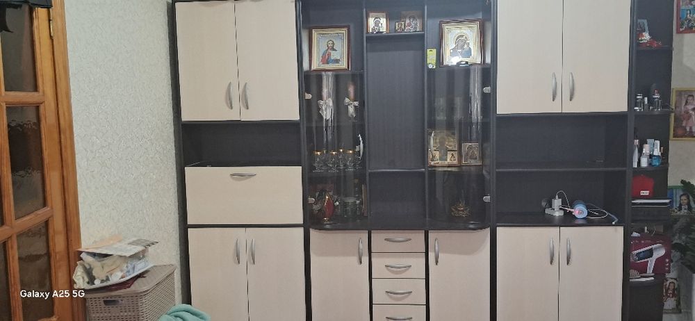 Продам стінку магнат