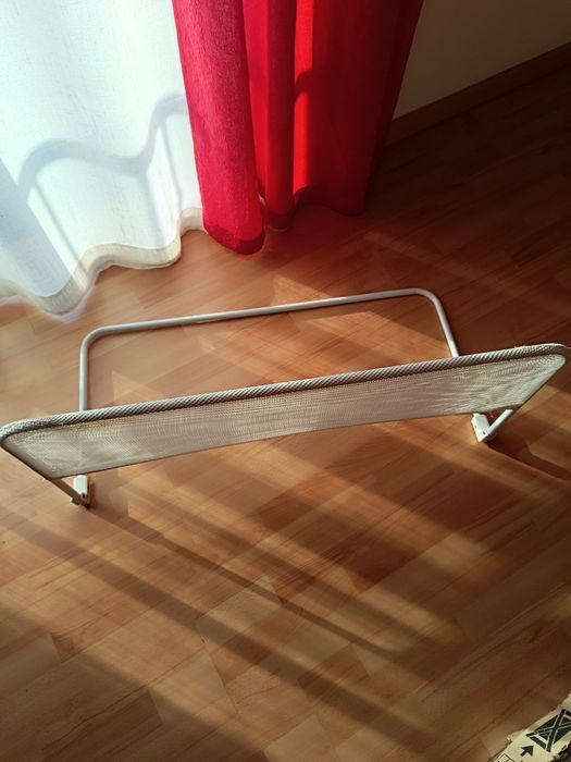 Barreira de segurança para cama