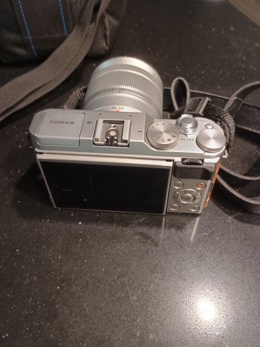Câmara fotográfica Fujifilm X-A3 com objectiva