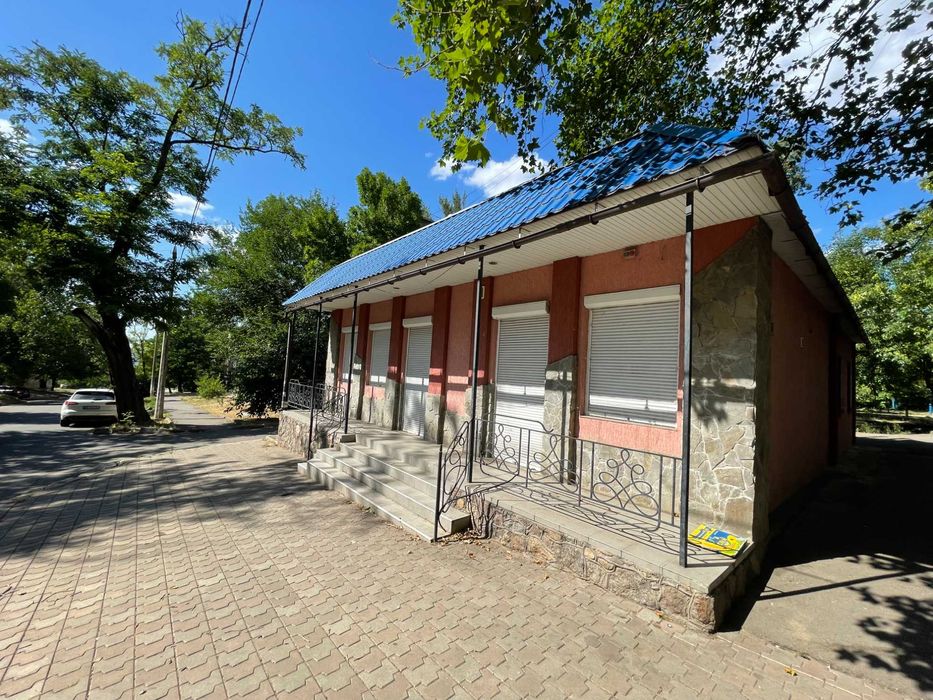 Сухой Фонтан отдельностоящее здание 95м фасад