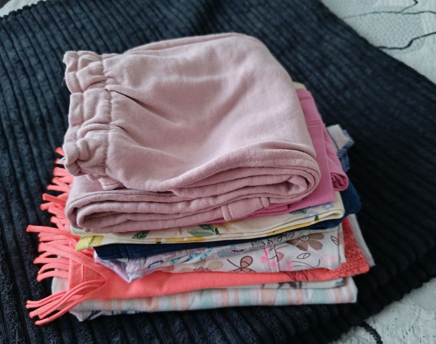 Paka ubrań dla dziewczynki rozmiar 128
