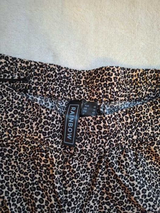 Spodnie w panetrke bonprix L