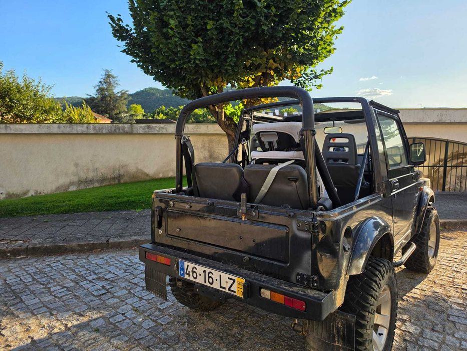 Jipe Suzuki samurai