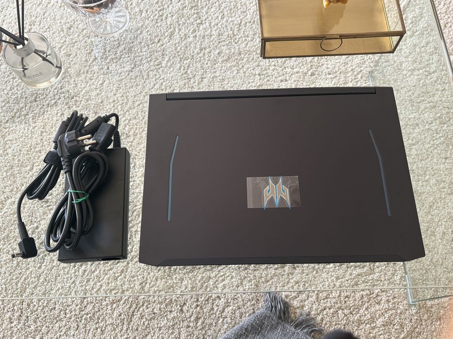 Portátil Gaming ACER Predator Helios 300 ( Intel Core i7 - RTX 2060 - RAM 16GB - 1 TB SSD)