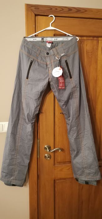 Spodnie narciarskie Oakley, szare, stylowe, nowe z metką, M