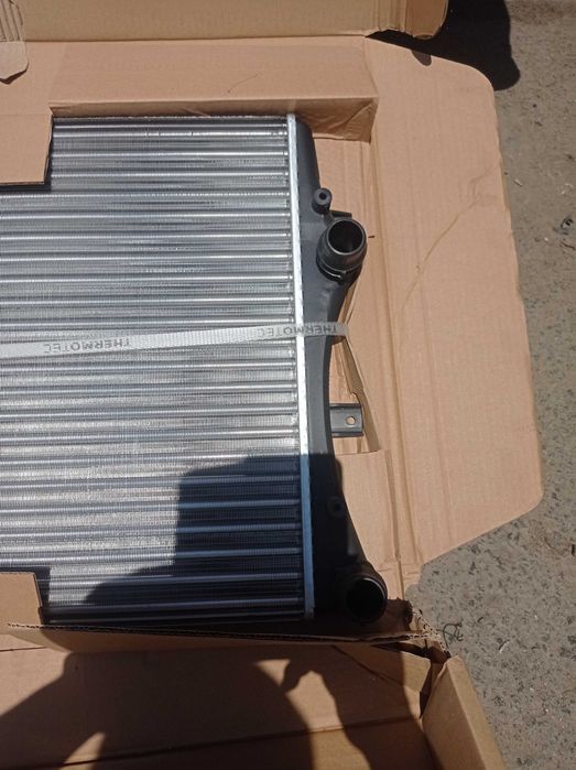 D7W027TT TERMOTEC  радиатор охлаждения ауди-фольцваген новый