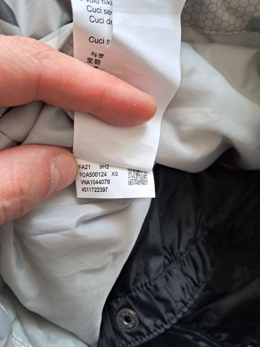 Лыжная куртка Oakley (женская)