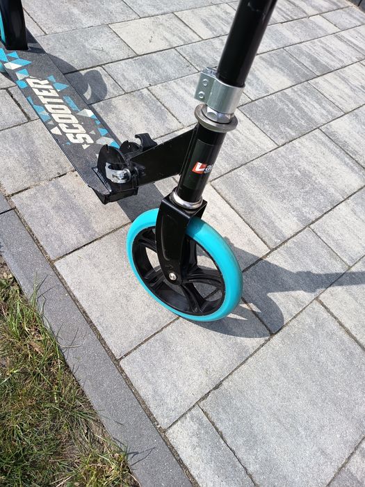 Hulajnoga w dobrym stanie