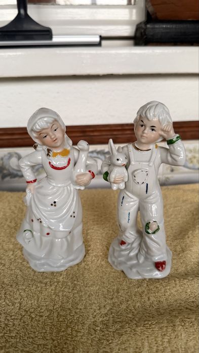 Bonecos em porcelana