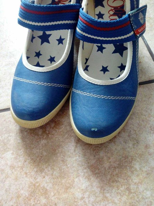 Buty damskie sportowe firmowe:)