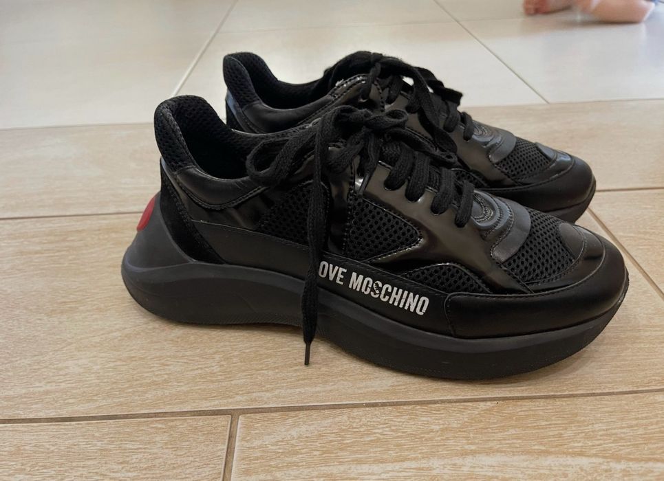 Кроссовки Moschino