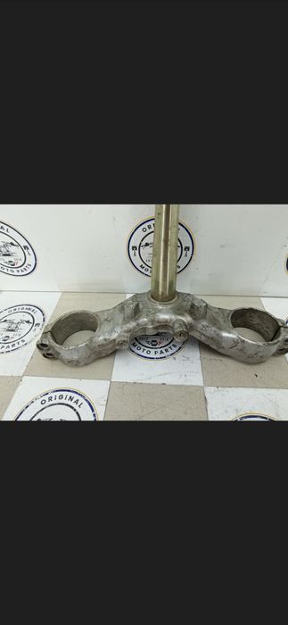 Mesa inferior Yamaha YZF