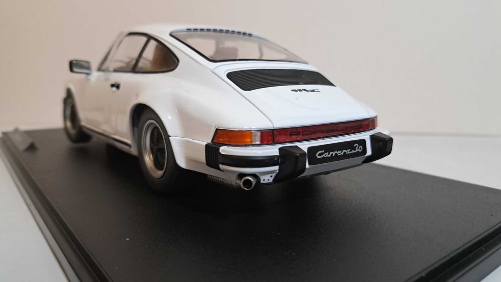 1/18 Porsche 911 SC br- Solido