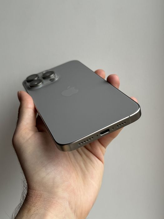 iPhone 15 Pro Max 256 Gb Natural Titanium АКБ 93% Физ Сим