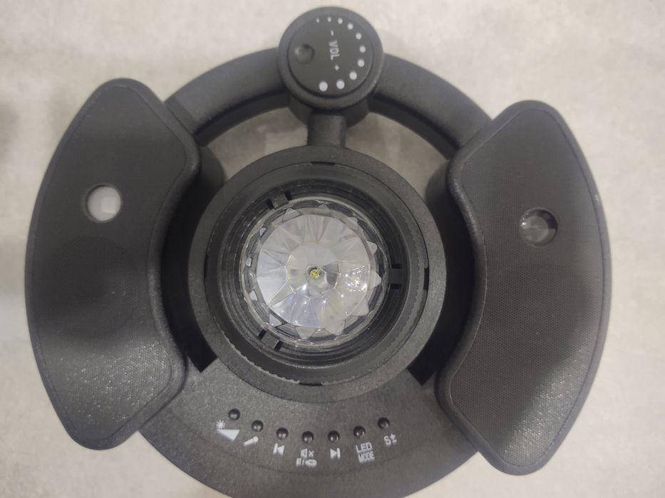 Проектор зоряного неба з вмонтованою  Bluetooth колонкою