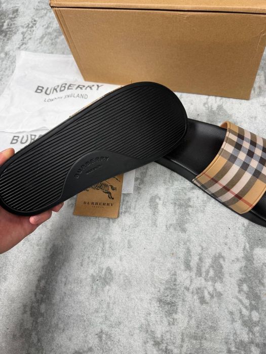Brberry slides brown, барбері слайдс коричневі, тапочки Burberry, тапочки барбері