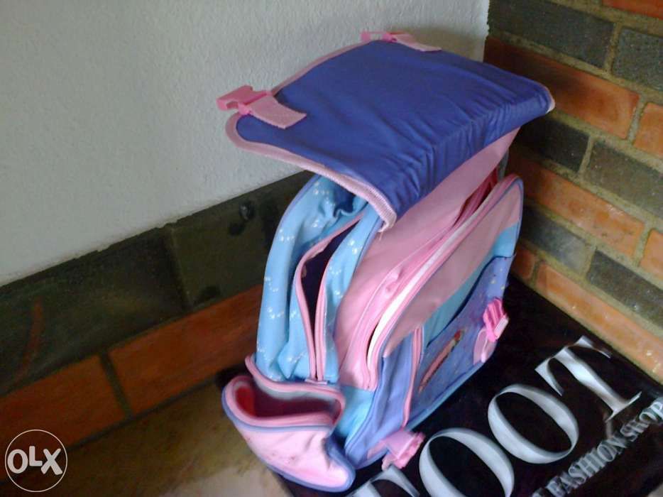 Mochila da Pantera Cor-de-Rosa Por Estrear