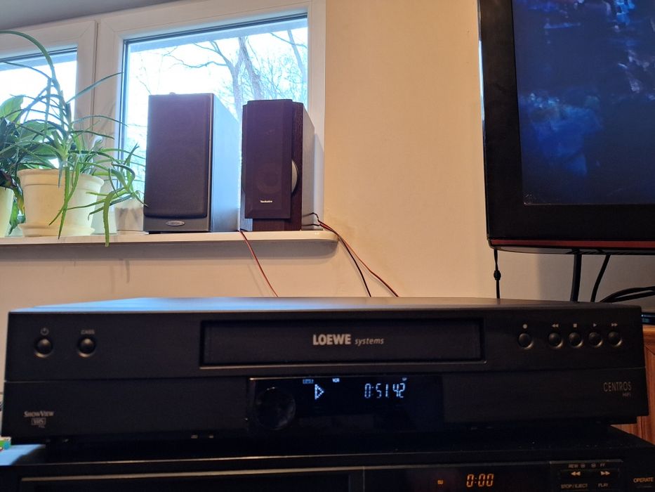 Magnetowid LOEWE centros hi fi 6106H