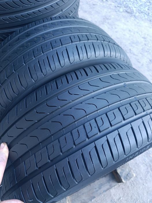 245/40/18 Pirelli cinturato p7 run flat