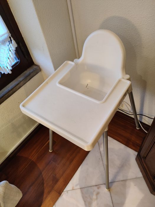 Cadeirinha de refeição bebé