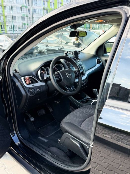 Продам авто Dodge Journey