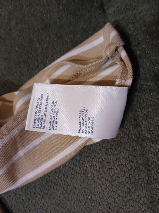 Bluzka Tommy Hilfiger. 100% bawełna.