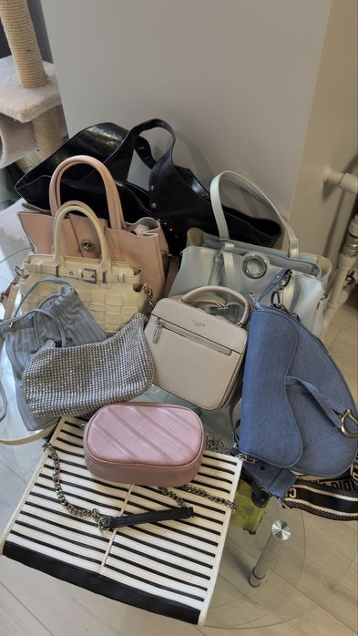 Жіночі сумочки, різні кольори і розміри