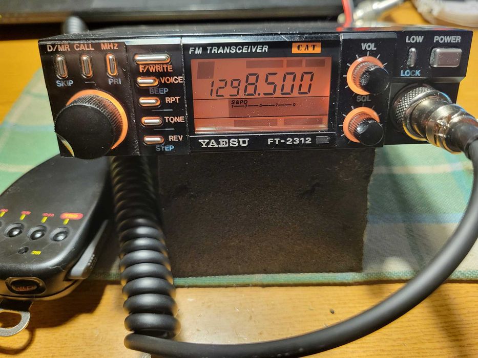 Transceiver Yaesu FT-2312 (FT-912R) 1200 MHz Uszkodzony!