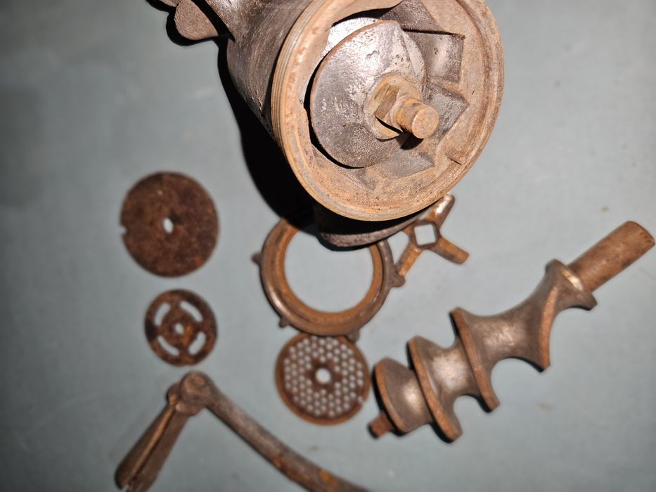 Maszynka do mielenia mięsa OB 8 antyk