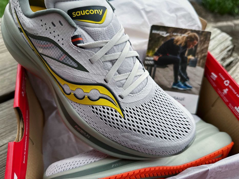 Мужские кроссовки для бега Saucony OMNI 22 S20926-110 серые Оригинал