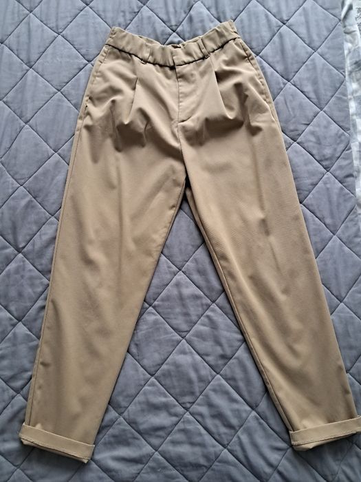 Spodnie chinosy Zara