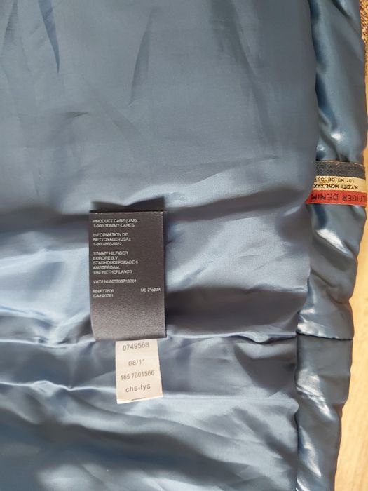 Женская куртка еврозима 46р .HILFIGER
