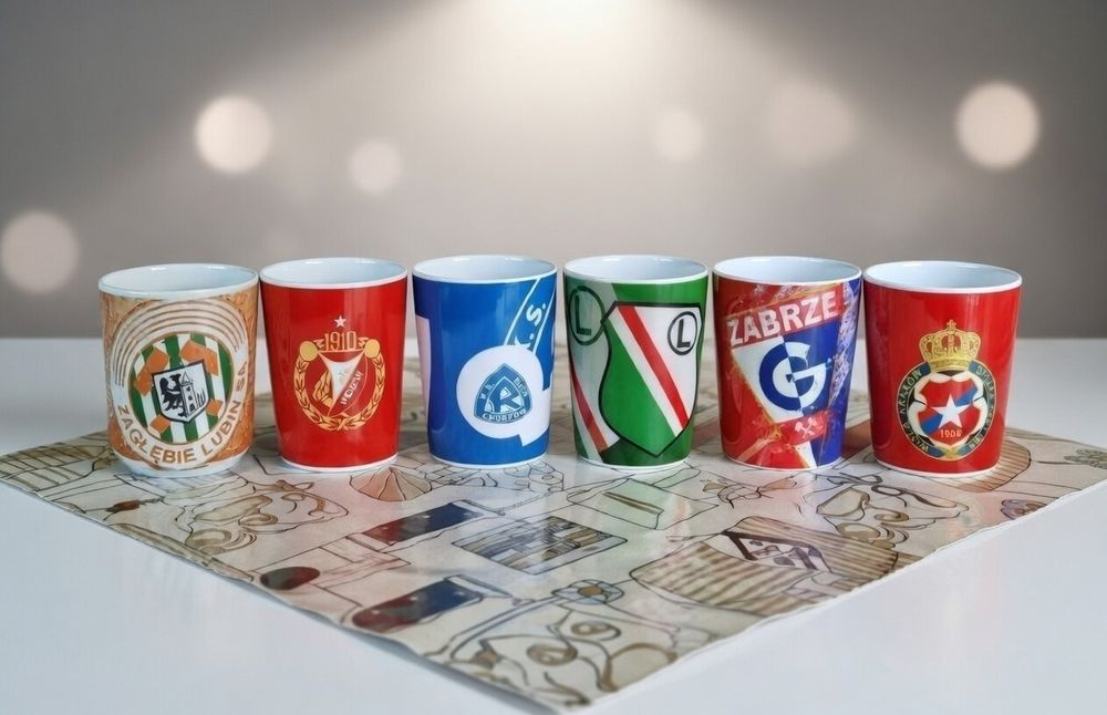 Zestaw prezentowy dla kibica 6 kubkow Ekstraklasa Legia, Wisła, Zabrze