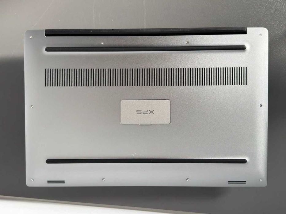 DELL XPS 15' / 4к / 32 ОЗУ / i7 + 512 ГБ SSD / МАЙЖЕ НОВИЙ